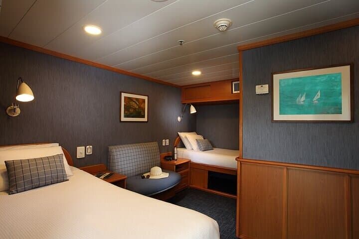 Galapagos Isabela II: 7-Day South & West Islands Natural Selection Cruise photo 3