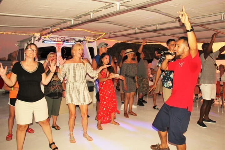 Tacos Buffet & Open Bar Cruise Los Cabos — Arch, Sea Lions & Sunset Sips photo 6