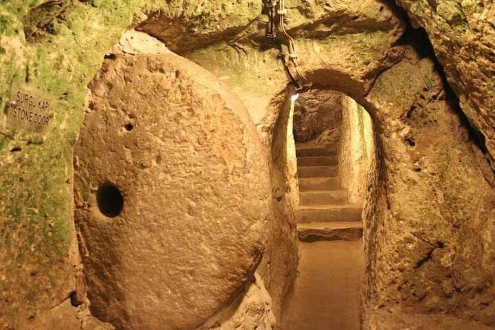 Ihlara Valley Hiking Tour: Cave Churches, Riverside Lunch & Hidden Canyons photo 2