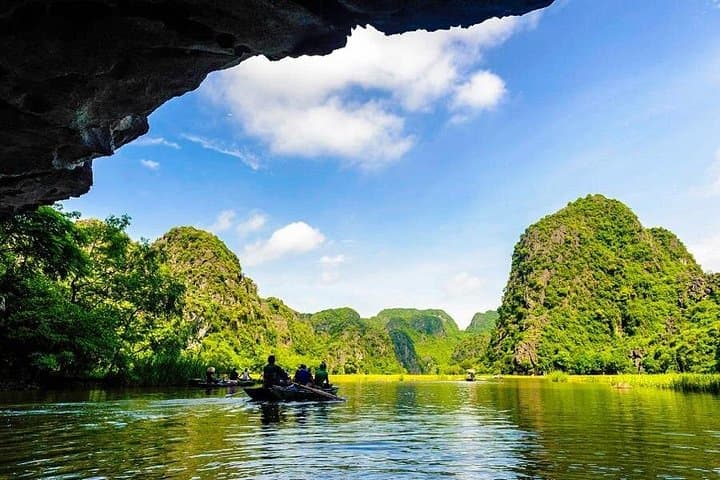 Ninh Binh Day Trip: Hoa Lu, Trang An Boat Cruise & Mua Cave Viewpoint photo 2