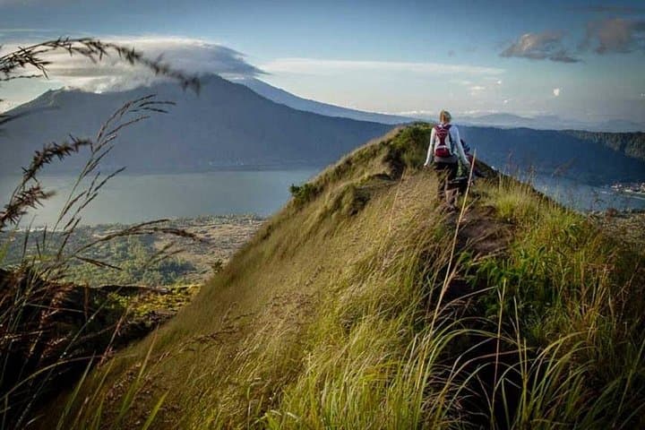 Mount Batur Sunrise Trek from Ubud — Lake Views, Volcanic Ridge & Coffee Plantation photo 4