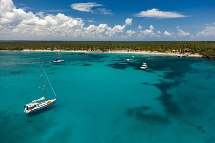 Full-Day Catalina Island Trip from Santo Domingo — Snorkel Coral Walls & Private Casa de Campo Beach