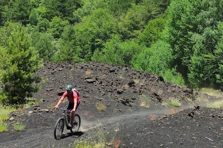Mount Etna E‑Bike Half-Day: Ride Lava Fields to Rifugio Citelli