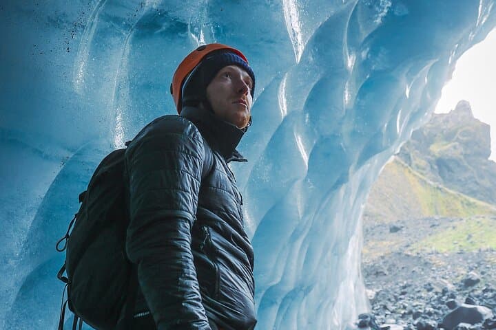 Early Bird Ice Cave Tour with Professional Photos at Jökulsárlón Glacier photo 2