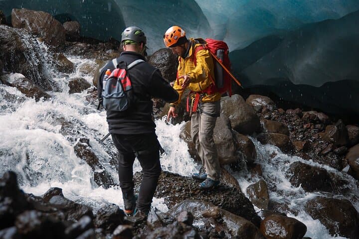 Early Bird Ice Cave Tour with Professional Photos at Jökulsárlón Glacier photo 4