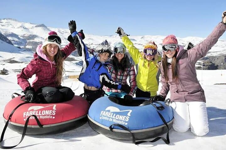 Andes Intro: Private Transfer to Farellones Ski Resort with Lessons & Gear