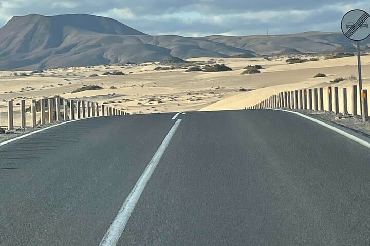 Fuerteventura Panorama Grand Private Tour — Ajuy Caves, Betancuria & Corralejo Dunes photo 2