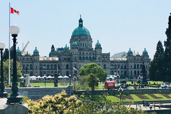 Private Victoria & Butchart Gardens Express: 4-Hour Guided Tour photo 5