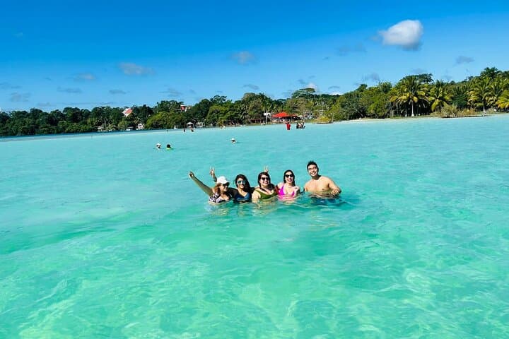 Pontoon Tour in Bacalar: Exploring the Lagoon of Seven Colours photo 4
