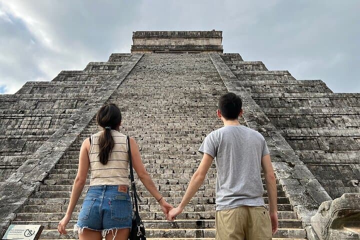 Private Chichen Itza, Cenote & Valladolid Day Tour from Playa del Carmen