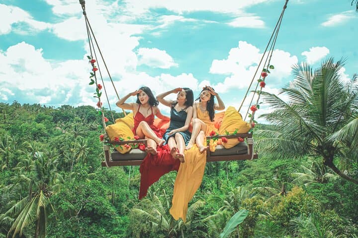 Bali Jungle Swing Experience in Ubud — Ayung River Valley Swings & Photo Nests photo 6