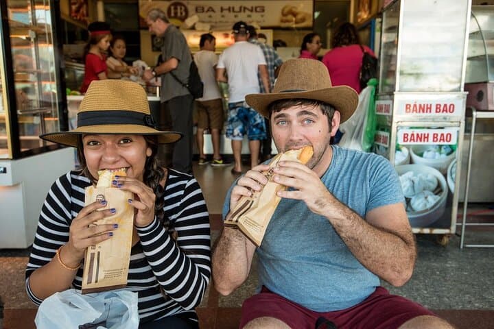 Hoi An Sunset Street Food Walking Tour: Authentic Old Town Eats photo 3