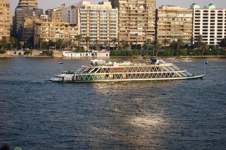 Cairo Nile Dinner Cruise with Belly Dance and Tanoura Show photo 5