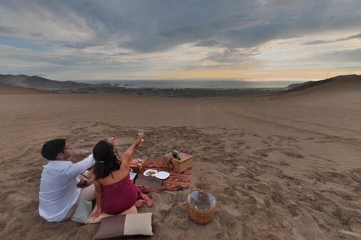 Sandboarding in Chilca: Lima Dunes Day Trip with Picnic & Pickup photo 2