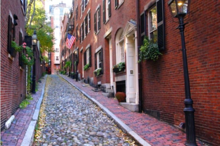 Blazing the Boston Freedom Trail: A Walk Through Revolutionary History photo 2