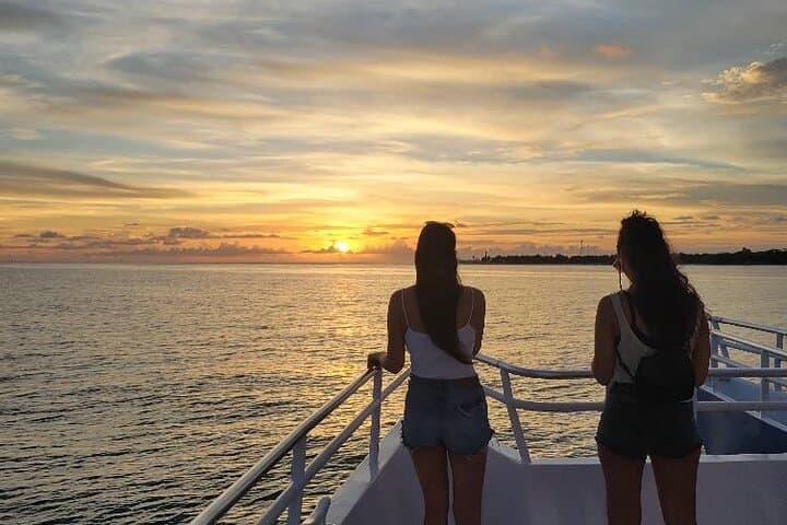 St. Petersburg Sunset Cruise: Skyway Bridge, Dolphins & Coastal Views photo 4
