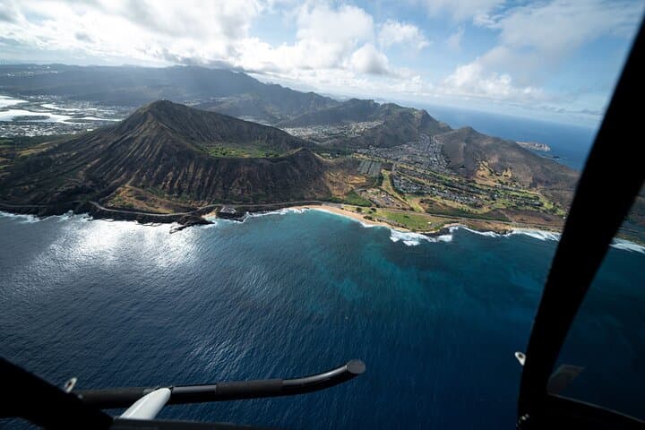 30-Minute Oahu Helicopter Tour: Waikiki to Diamond Head (Shared) photo 5