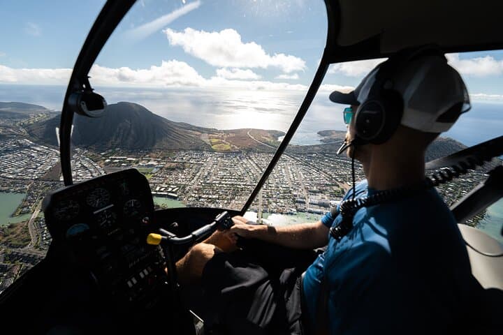 30-Minute Oahu Helicopter Tour: Waikiki to Diamond Head (Shared) photo 6