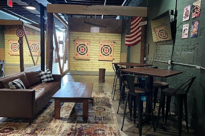Axe Throwing in Jacksonville: Private Sessions at Stumpy's Hatchet House photo 5