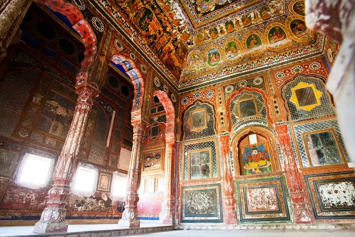 22-day-delhi-rajasthan-agra-gwalior-orchha-khajuraho-and-varanasi-cultural-tour photo 5