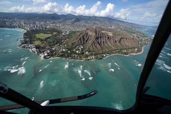 Oahu from Above: 18-Minute Private Helicopter Tour Over Honolulu photo 4