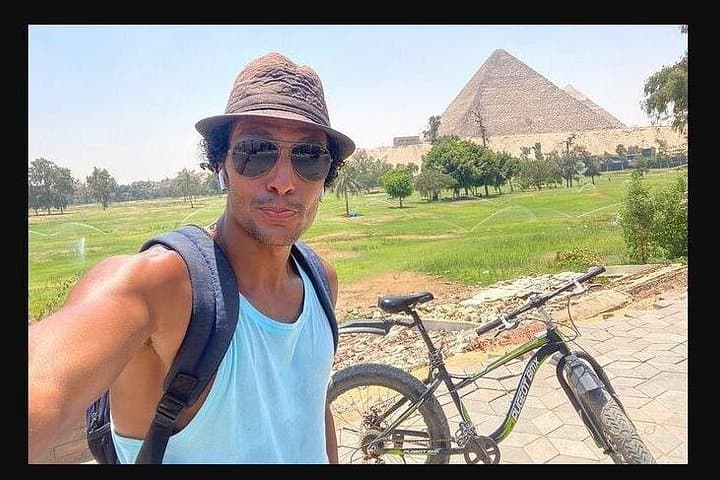 Private Bike Tour of Giza Pyramids Valley — Ride to the Great Pyramid & Sphinx photo 4