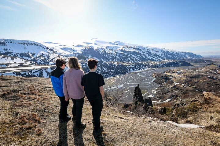 Thórsmörk Super-Jeep Day Trip: Valahnúkur Views & Pro Photo Package photo 5