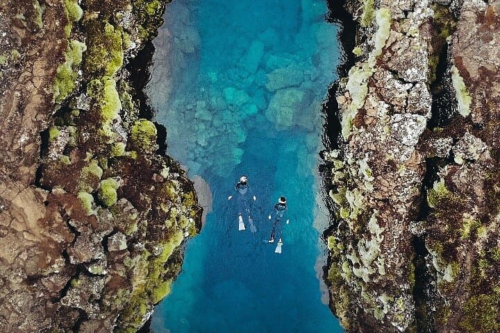 Silfra Snorkeling: Private Drysuit Adventure Between Continents