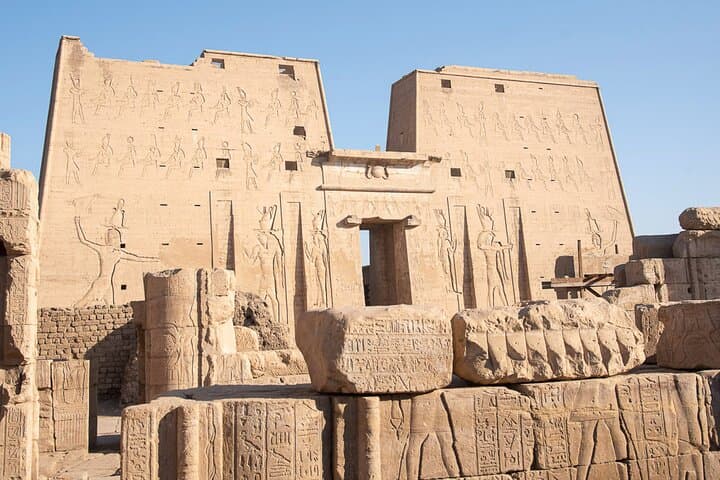 Luxury 4-Day Nile Cruise from Aswan to Luxor: Temples, Tombs & River Life photo 3