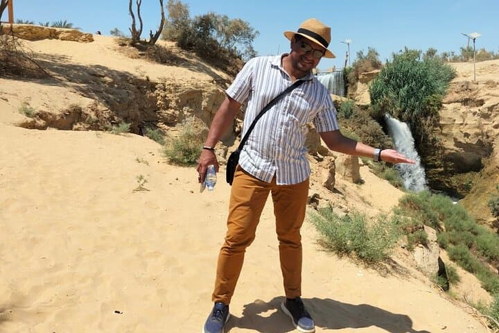 Fayoum Day Trip: Sandboarding, Lake Qarun & Farm Lunch in Tunis Village photo 4