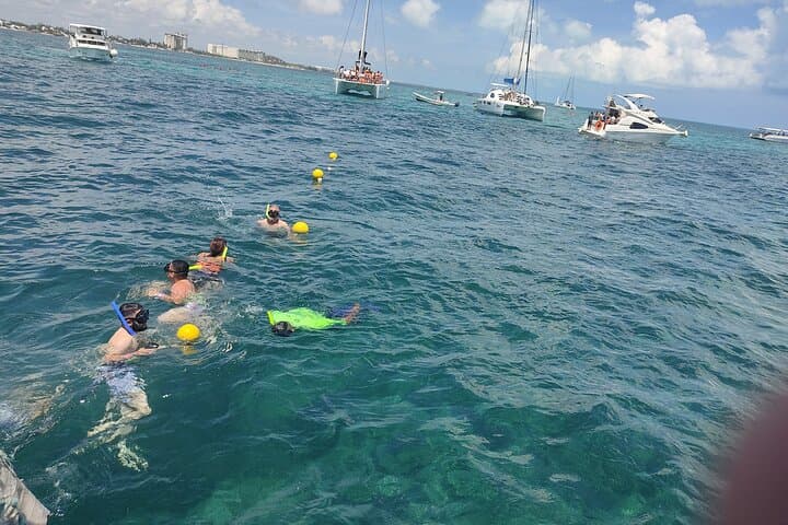Isla Mujeres Catamaran Day Trip from Cancun — Snorkel Punta Sam & Playa Norte photo 5