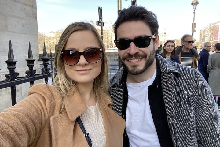 Seine Romance: Self-Guided Romantic Walking Game in Paris photo 2