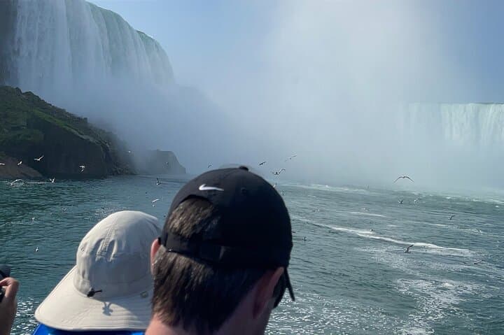 Niagara Falls 5pm Walking Tour with Maid of the Mist Ticket