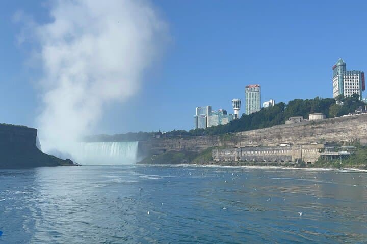 Niagara Falls 5pm Walking Tour with Maid of the Mist Ticket photo 2