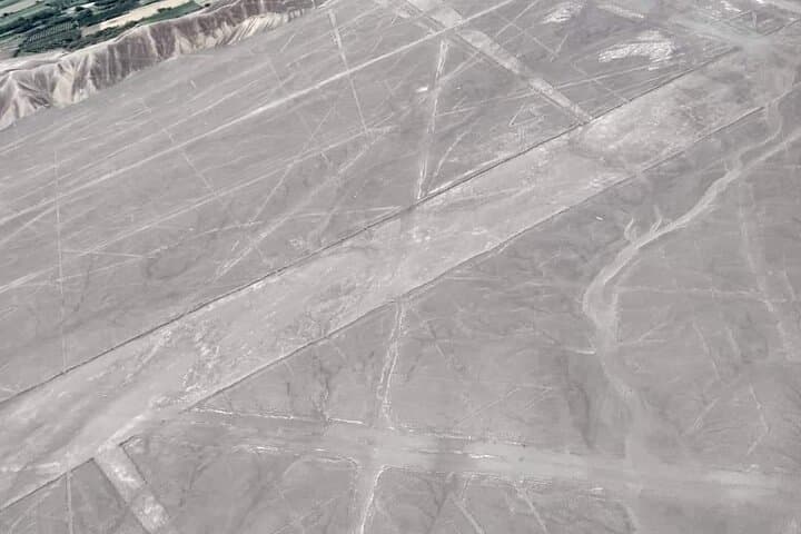 Nazca Lines Overflight from Ica: Flight Tour to the Ancient Geoglyphs photo 4