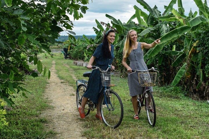 Chiang Mai Countryside Bike Tour & Thai Cooking Class (Private)