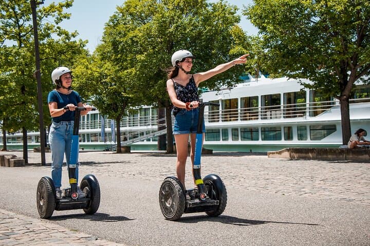 Glide Through Old Lyon: 1-Hour Segway Discovery Tour