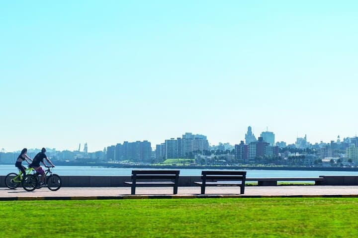 Montevideo City Bike Tour: 22km Rambla Ride Through Ciudad Vieja photo 4