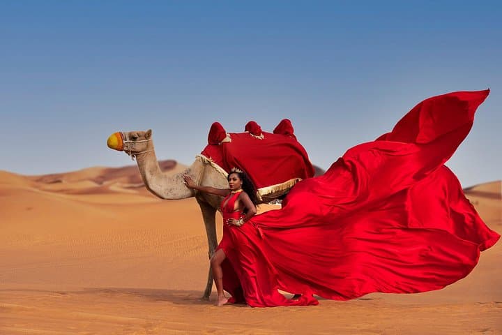 Flying Dress Photoshoot in Dubai Red Dunes — Desert Photo Experience photo 1