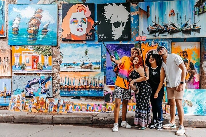 Getsemaní Selfie Tour: Cartagena Street Art, Craft Beer & Champeta Experience