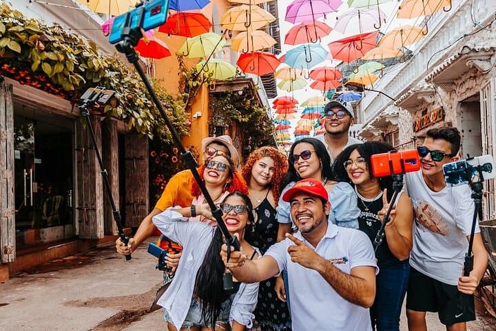 Getsemaní Selfie Tour: Cartagena Street Art, Craft Beer & Champeta Experience photo 3