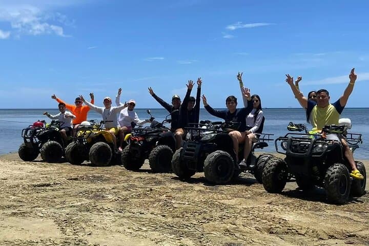 Roatán ATV Private Tour — Jungle Trails, Coastal Lookouts & Beach Rides photo 3
