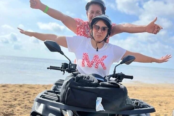 Roatán ATV Private Tour — Jungle Trails, Coastal Lookouts & Beach Rides photo 4