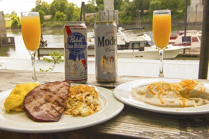 Private Sunday Brunch Cruise on the Sacramento River — Custom Docking & Riverfront Dining photo 5