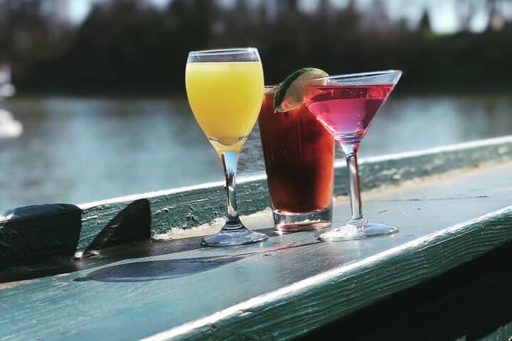 Private Sunday Brunch Cruise on the Sacramento River — Custom Docking & Riverfront Dining photo 2