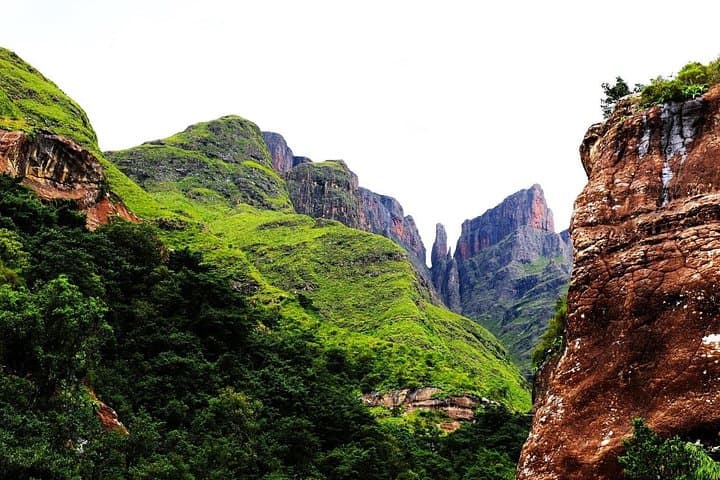 Hike to the Source of Tugela Falls: Sentinel Peak Summit in the Drakensberg