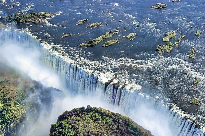 Victoria Falls Guided Walking Tour and Zimbabwe Wildlife Safari photo 3