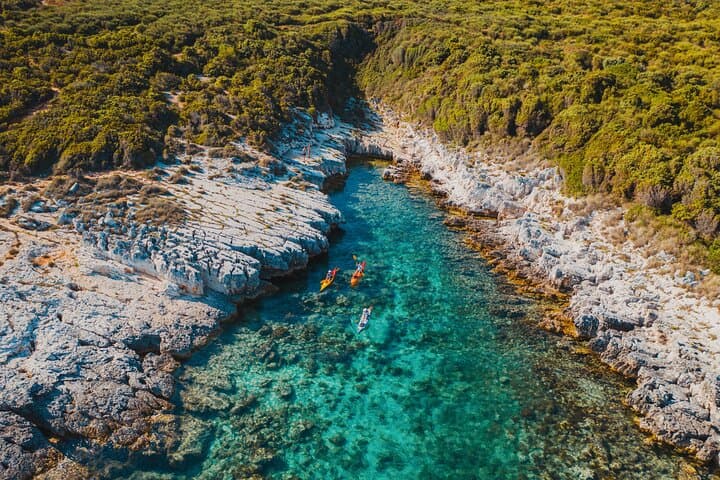 Kayaking Cape Kamenjak: Caves, Cliff Jumps & Safari Bar Lunch photo 2