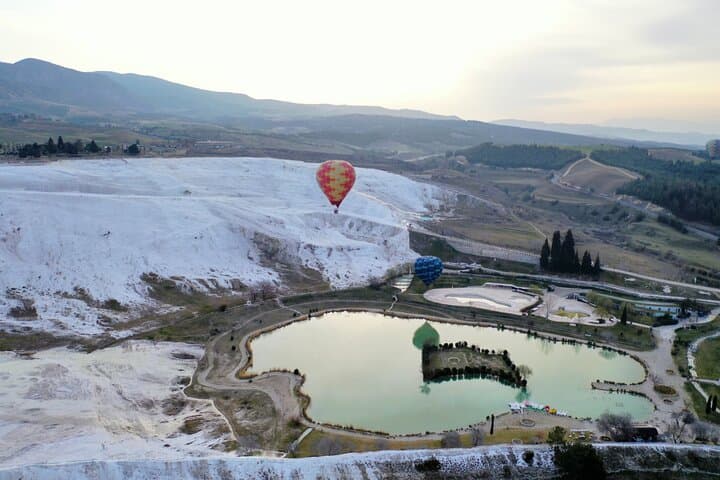 Sunrise Over Pamukkale: Marmaris Hot Air Balloon Full-Day Tour photo 2