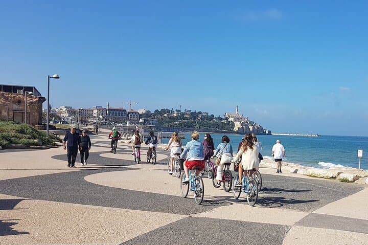 Sunrise Wheels: 3-Hour Private Morning Bike Tour in Tel Aviv & Jaffa